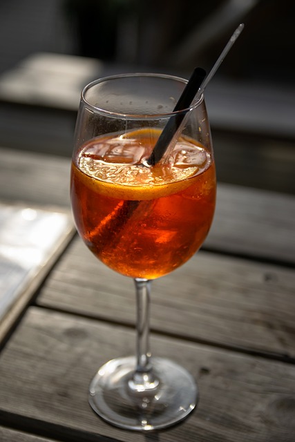 Recept na Aperol Spritz Koktejl – Osvěžující Nápoj Pro Léto