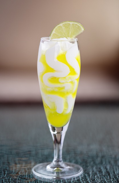 Recept na Domácí Limoncello – Sladký Italský Likér z Citronů